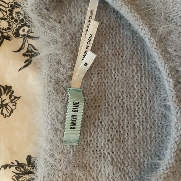 UO fuzzy cropped short sleeve sweater - Picture 2 of 4